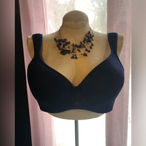 Wireless Navy Blue Full Coverage Bra - Women Intimates
IZOD
Size 40C